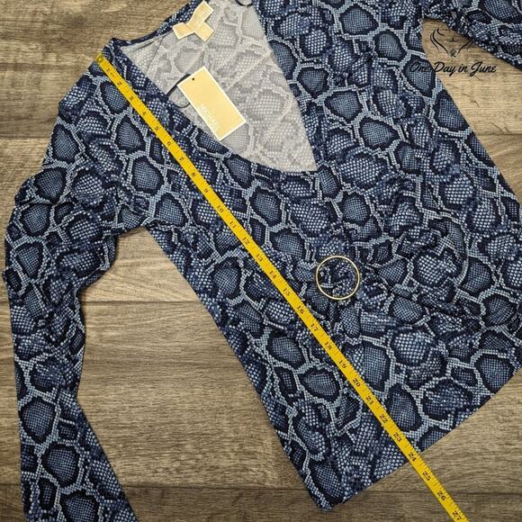 Michael Kors Long Sleeve Snake Print Top Size M - Picture 6 of 7